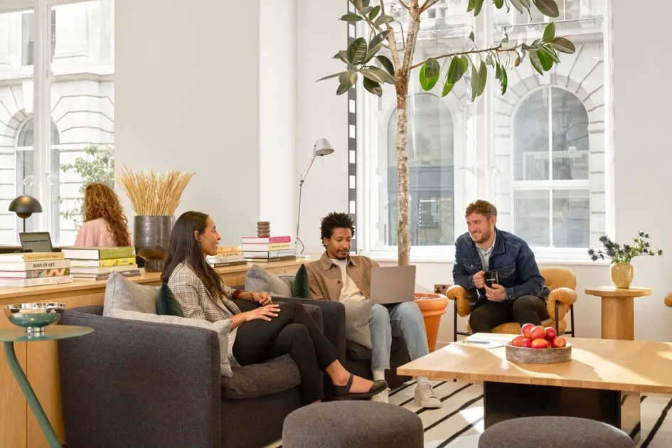 فضای کار اشتراکی سکوی پرتاب استارتاپ ها